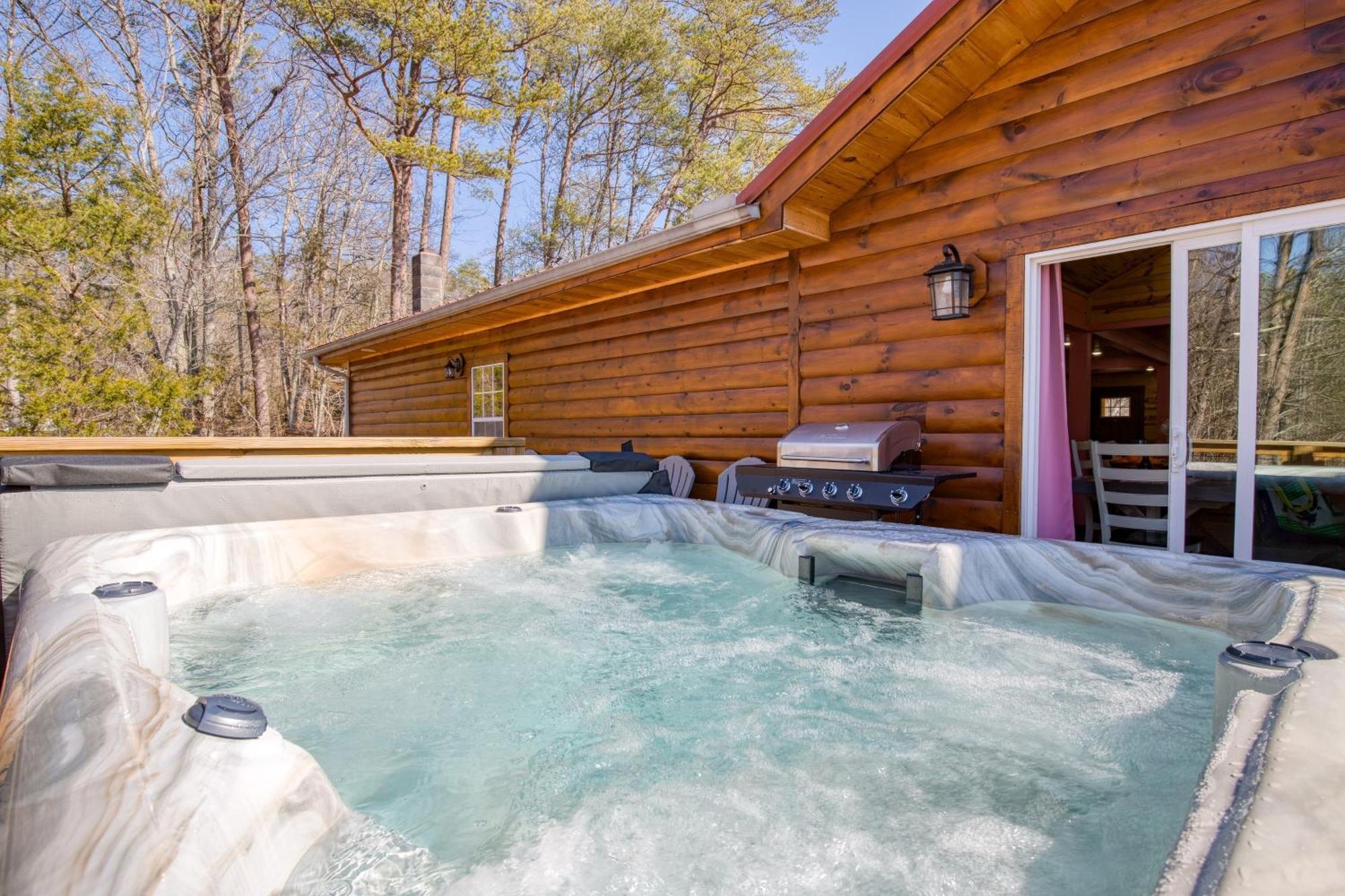 פיג'ן פורג' Pink Pines Avantstay Luxury Aesthetic Dream Home Indoor Pool Hot Tub מראה חיצוני תמונה